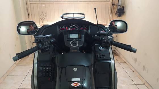 HONDA GL 1800 GOLD WING 